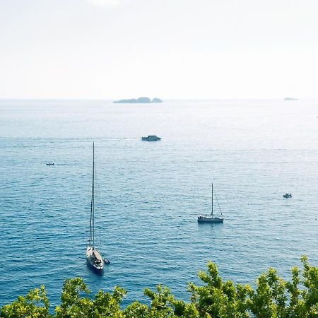 Casa Intiso - Two Double Bedroom Apartment Positano Luaran gambar