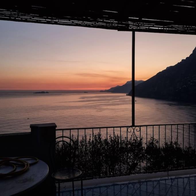 Casa Intiso - Two Double Bedroom Apartment Positano Luaran gambar